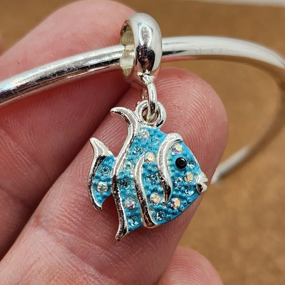 5/$21 ❤️ CRYSTAL TROPICAL BLUE FISH CHARM FOR PANDORA BRACELETS - Picture 2 of 2